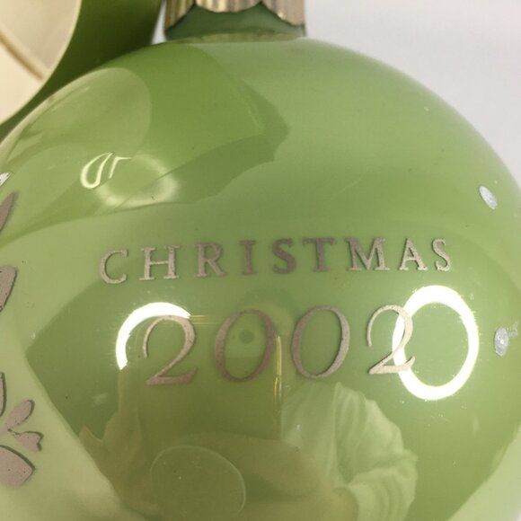 Martha Stewart Everyday Christmas Favorites Collector Ornament Green Floral 2002 - Picture 12 of 16